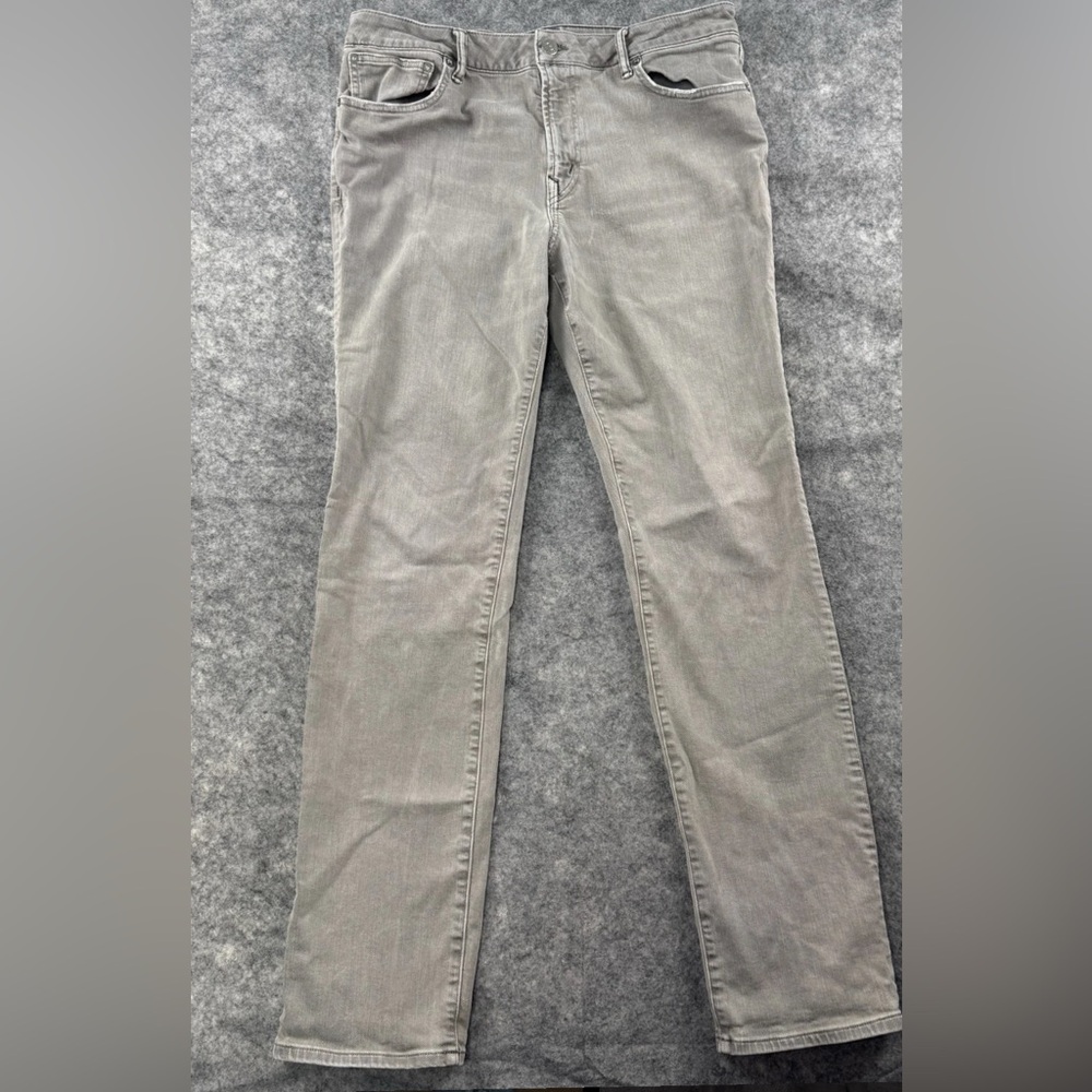 American Eagle Jeans Mens 36x36 Gray Straight Slim Distressed Next Level Flex